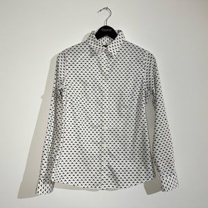 Banana Republic Non-Iron Fitted Women's Button Up Top - Size 8